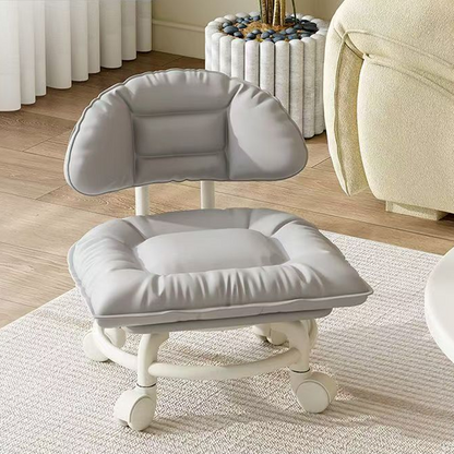 ⚡⚡⚡LAST 44 PCS LEFT!!! 🪑50% OFF NOW! ⏰ Rolling Low Stool with Backrest – Padded seat & silent casters – Perfect for workshops, garages or studios – comfortable and mobile 🛠️✨