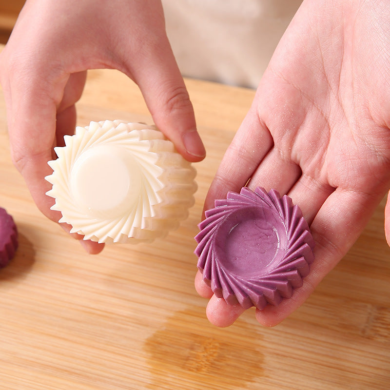 🥰Creative Double-Ended Pastry Mold